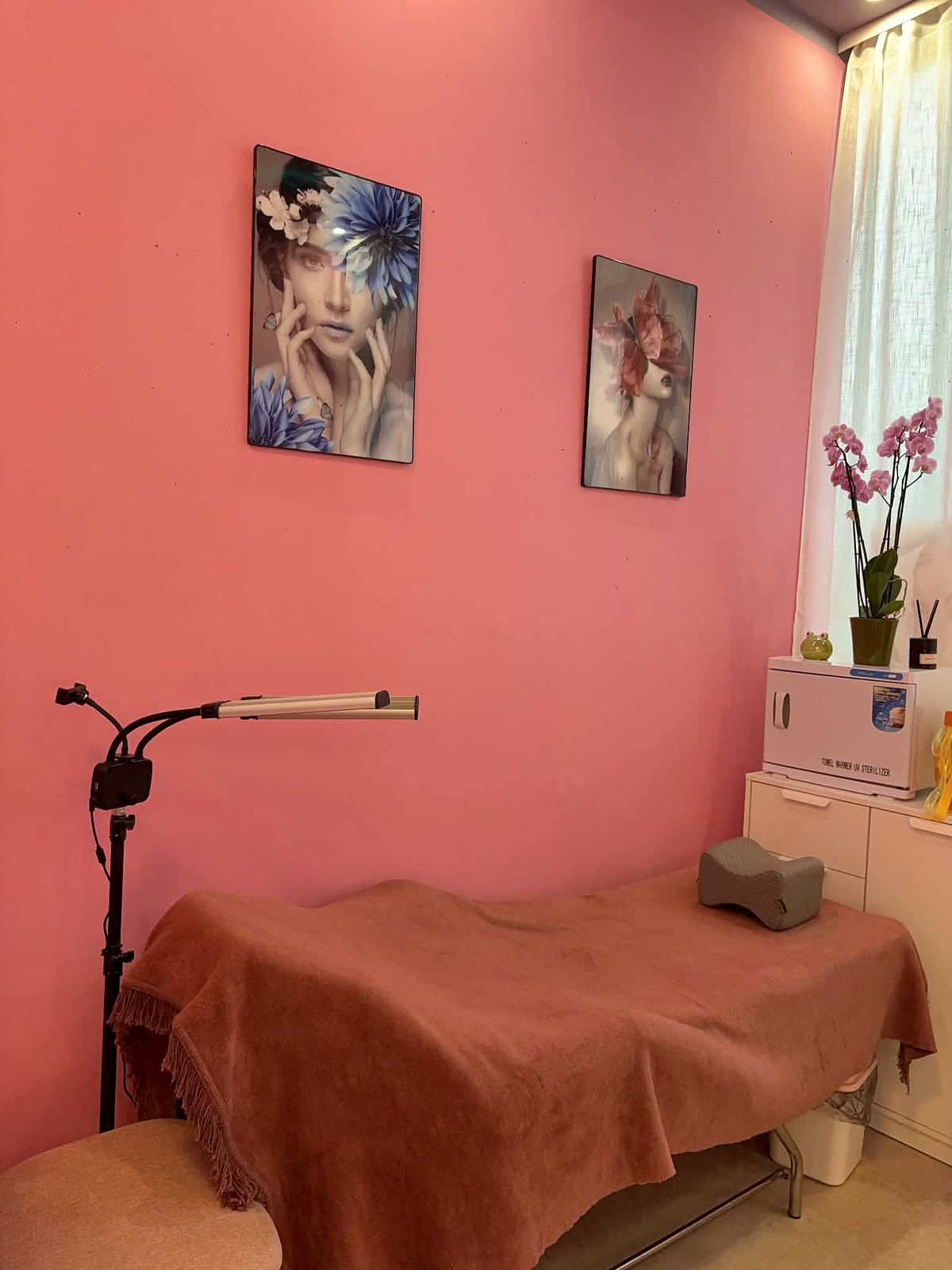 Wimpern- & Massagebereich
